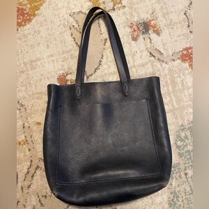 Madewell medium tote in navy blue leather